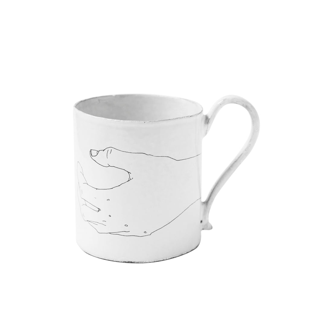 Lou Doillon Cup with Two Hands カップ 2